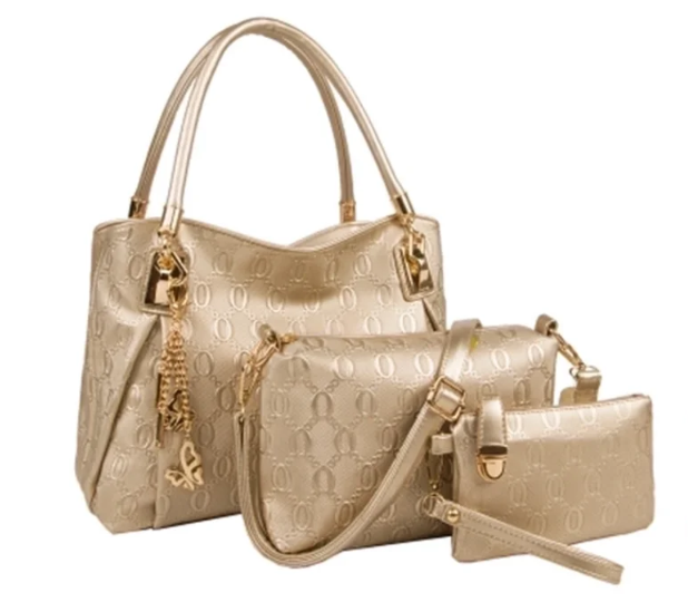 Conjunto de bolsos dorados